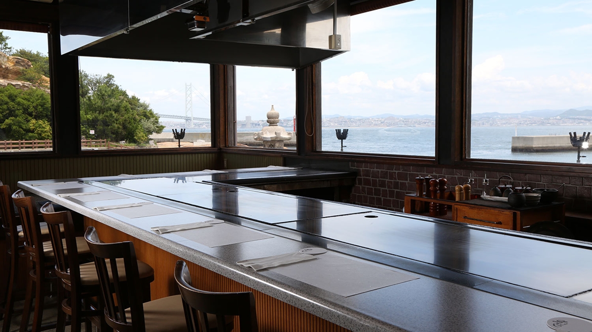 ステーキハウス genpei - 淡路島グランピングビーチヴィラ 漣｜【リゾグラ】リゾートグランピングドットコム